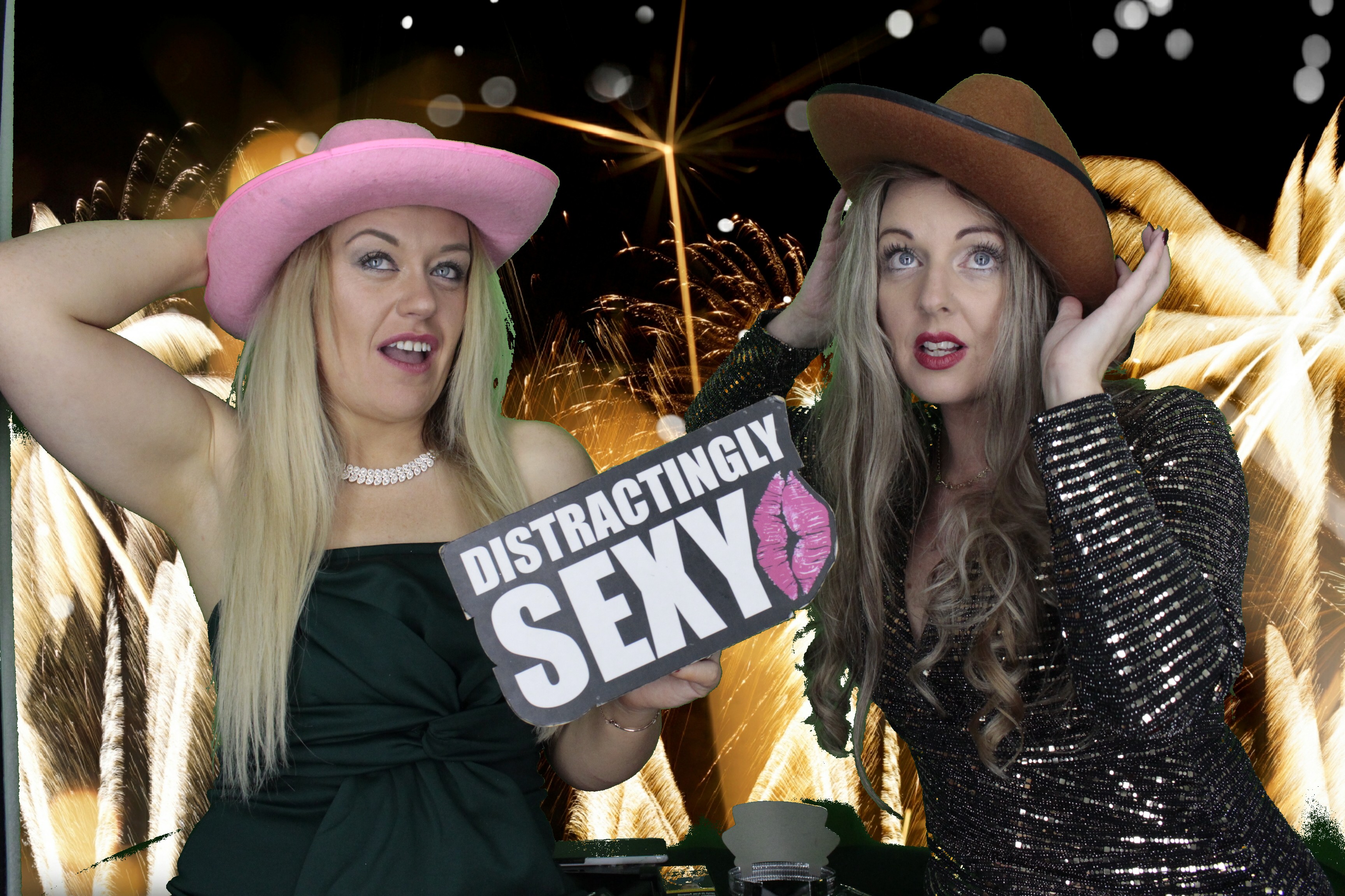 The Sussex Exchange New Years Eve | View more photos from the event at gallery.myphotoboothexperience.co.uk/u/MyPhotoBoothExperienceLtd/The-Sussex-Exchange-New-Years-Eve